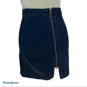 Free People This Way or That Zip Denim Skirt size 0